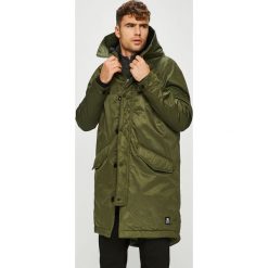 Tom Tailor Denim - Kurtka. Zielone płaszcze męskie TOM TAILOR DENIM, xxl, bez wzorów, z bawełny, krótkie, z kapturem. W wyprzedaży za 349,90 zł.