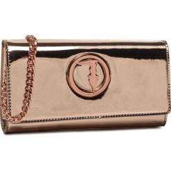 Torebka TRUSSARDI JEANS - Alba Puch Mirror 75B00928 Pink Gold M051. Różowe torebki klasyczne damskie Trussardi Jeans, bez wzorów, z jeansu, wizytowe, bez dodatków. Za 429,00 zł.