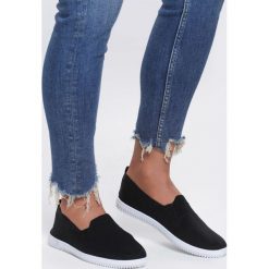 Czarne Tenisówki Dressing. Czarne buty sportowe damskie vices, bez wzorów, sportowe, tenisowe. Za 44,99 zł.