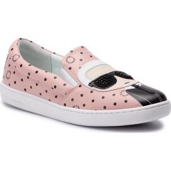 Tenisówki KARL LAGERFELD - KL61205 Pink Polka Dot Lthr. Różowe półbuty damskie KARL LAGERFELD, na co dzień, bez wzorów, ze skóry, bez obcasa, na płaskiej podeszwie, bez zapięcia. W wyprzedaży za 469,00 zł.