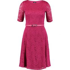 Sukienki: Wallis BELTED Sukienka koktajlowa berry