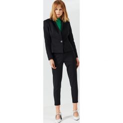 Simple - Żakiet. Szare marynarki i żakiety damskie Simple, z bawełny, eleganckie. W wyprzedaży za 359,90 zł.