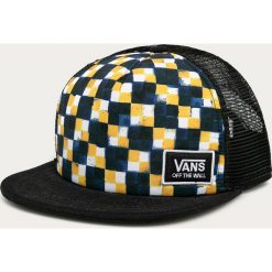 Vans - Czapka. Czarne czapki damskie Vans, bez wzorów, z poliesteru. W wyprzedaży za 89,90 zł.