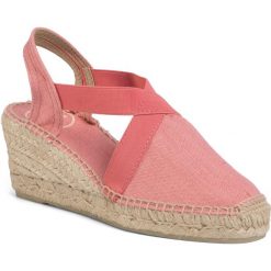 Espadryle TONI PONS - Ter Coral. Różowe espadryle damskie Toni Pons, bez wzorów, z tworzywa sztucznego, bez obcasa, na koturnie, bez zapięcia. Za 189,00 zł.