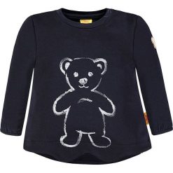 Bluza w kolorze granatowym. Niebieskie bluzy niemowlęce Steiff, z nadrukiem. W wyprzedaży za 65,95 zł.