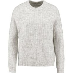 Swetry klasyczne damskie: Envii ENBOBO Sweter light grey melange