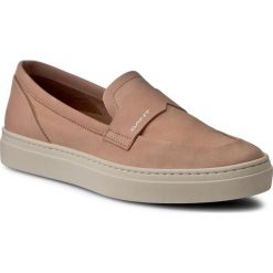 Półbuty GANT - Michelle 14574695 Dusty Pink G58. Różowe półbuty damskie GANT, na co dzień, bez wzorów, ze skóry, bez obcasa, na płaskiej podeszwie, bez zapięcia. W wyprzedaży za 339,00 zł.