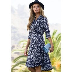 Zwiewna sukienka z wiązaniem s096. Pomarańczowe sukienki damskie marki Style, na co dzień, s, z nadrukiem, eleganckie, bez kołnierzyka, bez rękawów, maxi. W wyprzedaży za 139,00 zł.