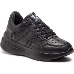 Sneakersy GUESS - FL5MIN LEA12 BLACK. Czarne półbuty damskie marki Guess, ze skóry ekologicznej. Za 579,00 zł.