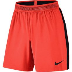 Spodenki i szorty męskie: Nike Spodenki męskie Men's Flex Strike Football Short czerwone r. S (804298)