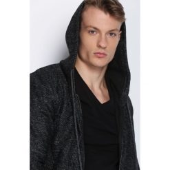 Czarna Bluza Equanimity. Czarne bejsbolówki męskie Born2be, l. Za 69,99 zł.
