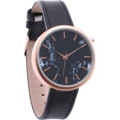 Czarny Zegarek Black Volume. Czarne zegarki damskie Born2be. Za 19,99 zł.