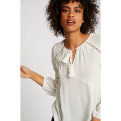 Morgan - Bluzka. Pomarańczowe bluzki damskie Morgan, na co dzień, bez wzorów, z tkaniny, casualowe, bez kołnierzyka, z długim rękawem. Za 279,90 zł.