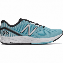 New Balance W890PE6. Buty sportowe damskie New Balance, bez wzorów, z gumy, tenisowe. W wyprzedaży za 299,99 zł.