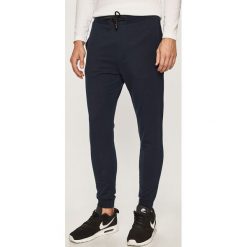 S. Oliver - Spodnie. Niebieskie spodnie męskie S.Oliver, na co dzień, s, bez wzorów, z elastanu, casualowe. W wyprzedaży za 159,90 zł.