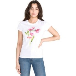 Levi's The Perfect Koszulka Biały. Białe koszulki damskie Levi's®, s, z nadrukiem, z bawełny, bez kołnierzyka, z krótkim rękawem. Za 137,95 zł.