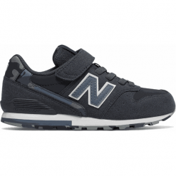 New Balance KV996C1Y. Szare buciki niemowlęce dziewczęce marki New Balance, z materiału, na sznurówki. W wyprzedaży za 199,99 zł.