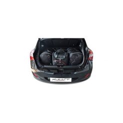 HYUNDAI I30 HATCHBACK, 2012-2017 TORBY DO BAGAŻNIKA 4 SZT KJUST - 7018004. Torby podróżne KJUST, bez wzorów, z kauczuku, klasyczne. Za 989,00 zł.