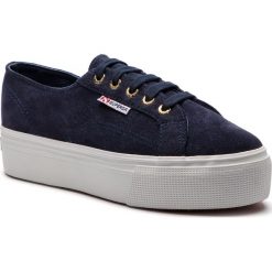 Tenisówki SUPERGA - 2790 Suew S003LM0 Blue 516. Niebieskie półbuty damskie Superga, bez wzorów, ze skóry, bez obcasa, na obcasie, bez zapięcia. W wyprzedaży za 289,00 zł.