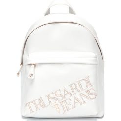 Trussardi Jeans Plecak Biały. Białe plecaki damskie Trussardi Jeans, w paski, z jeansu. Za 671,95 zł.