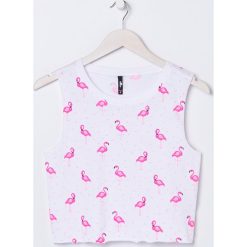 Crop top z nadrukiem - Biały. Białe topy damskie Sinsay, s, z nadrukiem, bez kołnierzyka. W wyprzedaży za 9,99 zł.