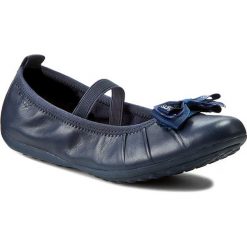 Baleriny GEOX - J Piuma Ball B J52B0B 00085 C4064 D Navy. Niebieskie baleriny dziewczęce Geox, z materiału. W wyprzedaży za 189,00 zł.