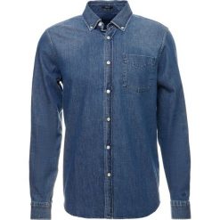 Denham STANDARD PID Koszula indigo. Niebieskie koszule męskie marki Denham, s, bez wzorów, z bawełny, bez kołnierzyka, bez rękawów. Za 549,00 zł.