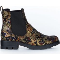 Ocieplane sztyblety na płaskim obcasie - skóra naturalna - model 479 - kolor złota mozaika. Żółte botki damskie Zapato, na zimę, z jeansu, eleganckie, na niskim obcasie, na obcasie, bez zapięcia. W wyprzedaży za 319,20 zł.