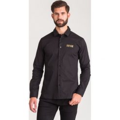 KOSZULA Versace Jeans Couture. Czarne koszule męskie m, z nadrukiem, z elastanu. Za 373,45 zł.