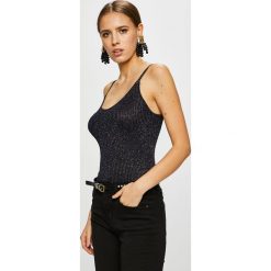 Jacqueline de Yong - Top. Niebieskie bluzki damskie Jacqueline de Yong, s, bez wzorów, z wiskozy, z okrągłym kołnierzem. W wyprzedaży za 34,90 zł.