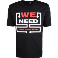 Love Moschino T-shirt. T-shirty męskie Love Moschino, z aplikacjami, z bawełny, z okrągłym kołnierzem. Za 299,00 zł.