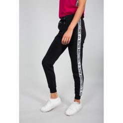 Spodnie Alpha Industries AI Tape Jogger 198034-03. Czarne spodnie damskie Alpha Industries, xl. Za 215,99 zł.