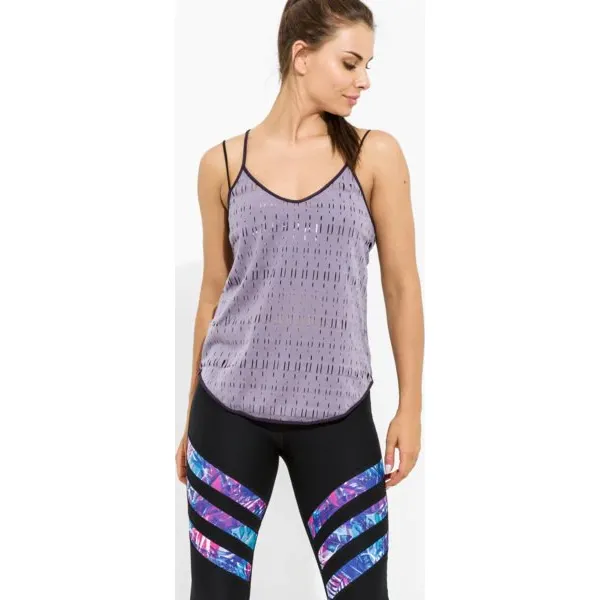 Under Armour Top Ladder Mesh T , fioletowy, rozmiar S. Fioletowe topy damskie Under Armour, s, w paski, z poliesteru, bez rękawów, do biegania. W wyprzedaży za 89,99 zł.