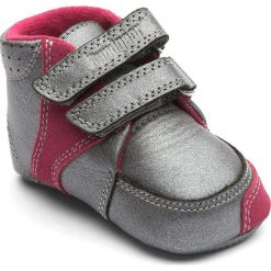 Buciki niemowlęce: Skórzane buty niemowlęce „Prewalker” w kolorze srebrnym