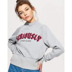 Bluza sportowa oversize - Jasny szary. Szare bluzy sportowe damskie marki Cropp, s. W wyprzedaży za 49,99 zł.