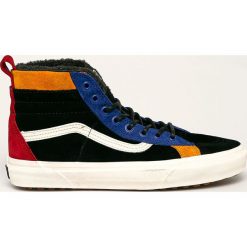 Vans - Trampki skórzane. Czarne trampki męskie Vans, bez wzorów, ze skóry, na sznurówki. Za 439,90 zł.