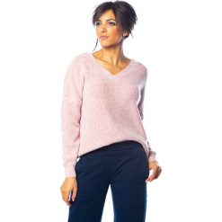 Sweter "Queen" w kolorze jasnoróżowym. Różowe swetry damskie So Cachemire, s, bez wzorów, z kaszmiru, bez rękawów, bez kaptura. W wyprzedaży za 175,95 zł.