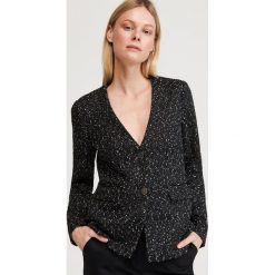 Blezer z dzianiny boucle - Czarny. Czarne bolerka i narzutki damskie Reserved, xs, bez wzorów, z dzianiny, bez rękawów. Za 139,99 zł.