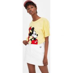 Koszulka z krótkim rękawem i Myszką Miki. Szare t-shirty damskie Pull&Bear. Za 59,90 zł.