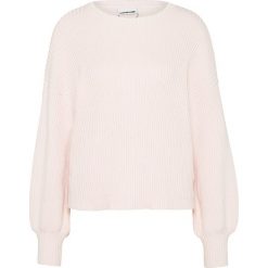 Swetry klasyczne damskie: Sweter w kolorze jasnoróżowym