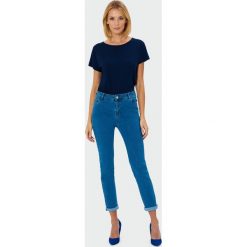 Spodnie jeansowe. Szare spodnie damskie Greenpoint, z elastanu. Za 119,99 zł.