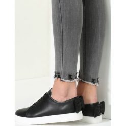 Czarne Buty Sportowe Emotional Rescue. Czarne buty sportowe damskie vices, bez wzorów, ze skóry, sportowe. Za 44,99 zł.