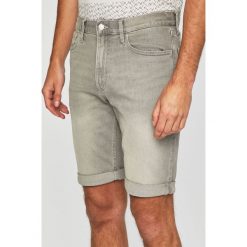 Calvin Klein Jeans - Szorty. Szare spodenki i szorty męskie Calvin Klein Jeans, bez wzorów, z elastanu, casualowe. Za 299,90 zł.