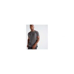 Koszulka fitness kardio męska FTS 920 szara. Szare koszulki męskie DOMYOS, s, bez wzorów, z elastanu, bez kołnierzyka, bez rękawów. Za 79,99 zł.