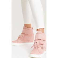Różowe Sneakersy Scarlett. Różowe koturny damskie Renee, bez obcasa, na koturnie, na rzepy. Za 109,99 zł.