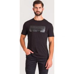 T-SHIRT Armani Exchange. Czarne t-shirty męskie xl, z aplikacjami, z okrągłym kołnierzem. Za 155,40 zł.