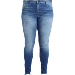 Only Carmakoma CARCARMA ANK FOLD RAW Jeansy Slim Fit medium blue denim. Niebieskie jeansy damskie Only Carmakoma, z elastanu. Za 209,00 zł.