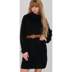 Czarna Sukienka Zentop. Czarne sukienki damskie Renee, na jesień, uniwersalny, w paski, z dzianiny, eleganckie, z golfem, z długim rękawem, długie. Za 159,99 zł.