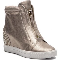 Sneakersy DKNY - Connie K3803642 Dk Plat. Żółte półbuty damskie DKNY, ze skóry. W wyprzedaży za 459,00 zł.