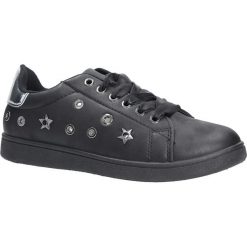 Czarne buty sportowe z nitami sznurowane Casu 8927. Czarne buty sportowe damskie marki Casu. Za 49,99 zł.